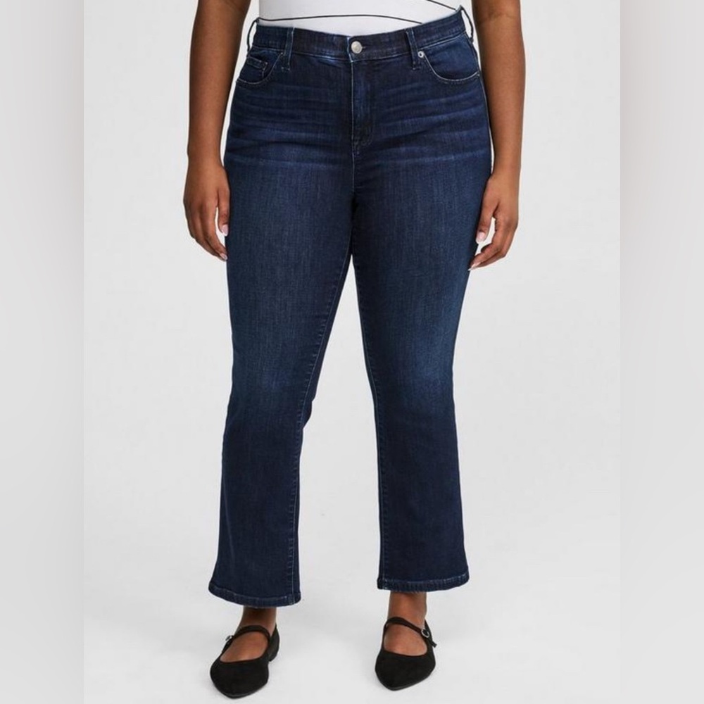 Torrid Dark Wash High Rise Kick Crop Boot Cut Jeans 26
